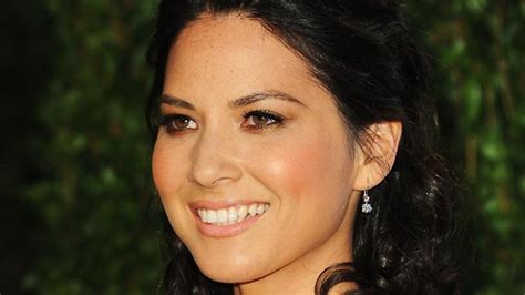 Olivia Munn, Christina Hendricks deny nude photos are of them